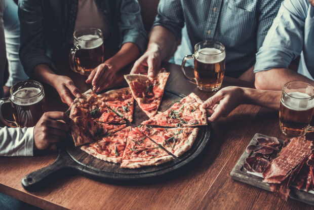 Minnesota Bars & Local Pizza